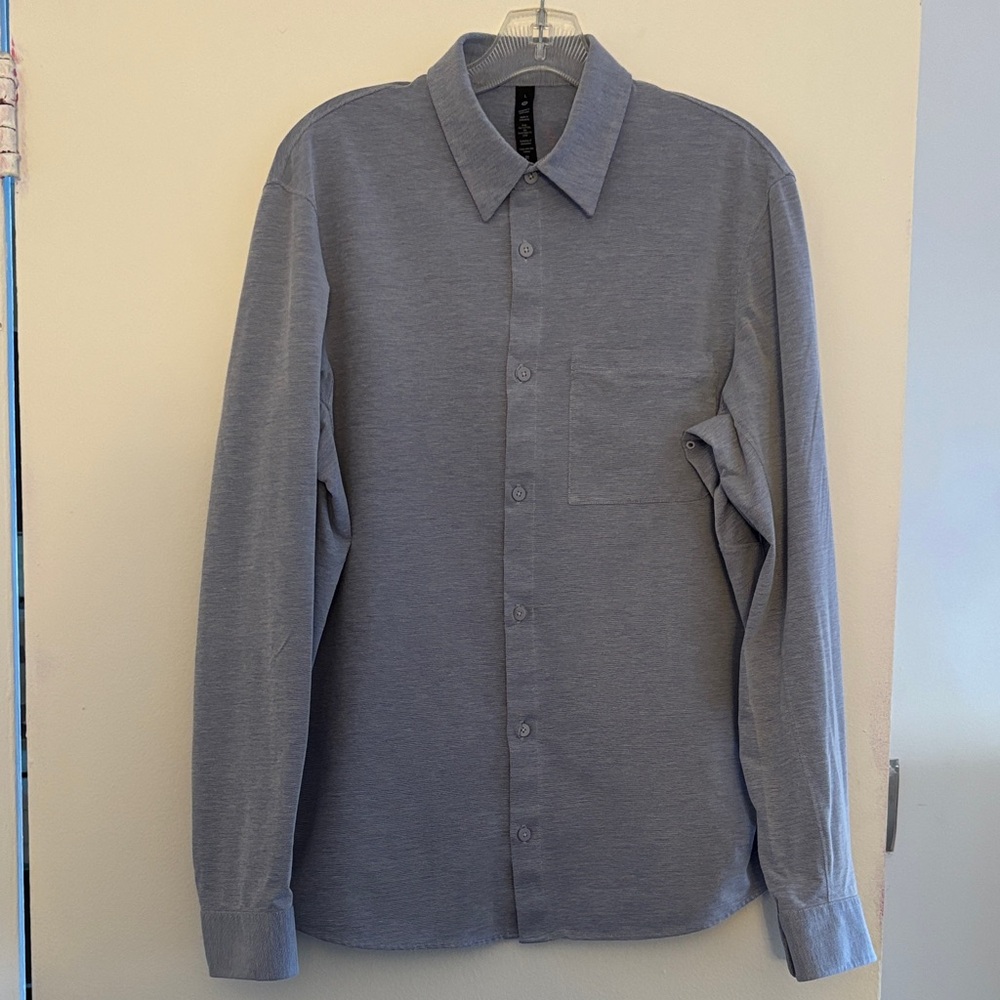 LULULEMON Men’s Knit Button Down